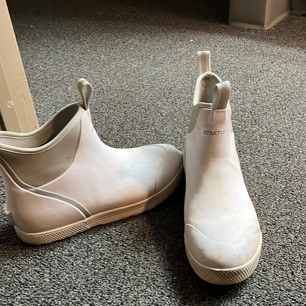 Xtra tuff men’s all white boots size 11